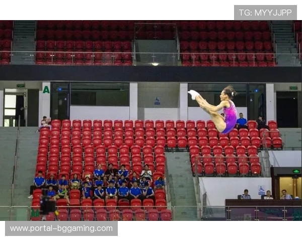 蹦床青少年世界锦标赛西班牙开赛,400多名体操运动员参赛 蹦床青少年世界锦标赛西班牙开赛,400多名体操运动员参赛