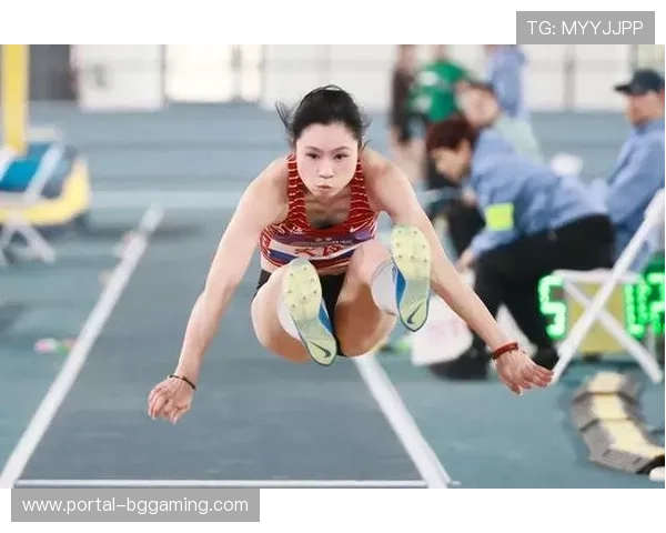 选手赛前膝盖受伤仍坚持完赛,体育精神获赞 选手赛前膝盖受伤仍坚持完赛,体育精神获赞